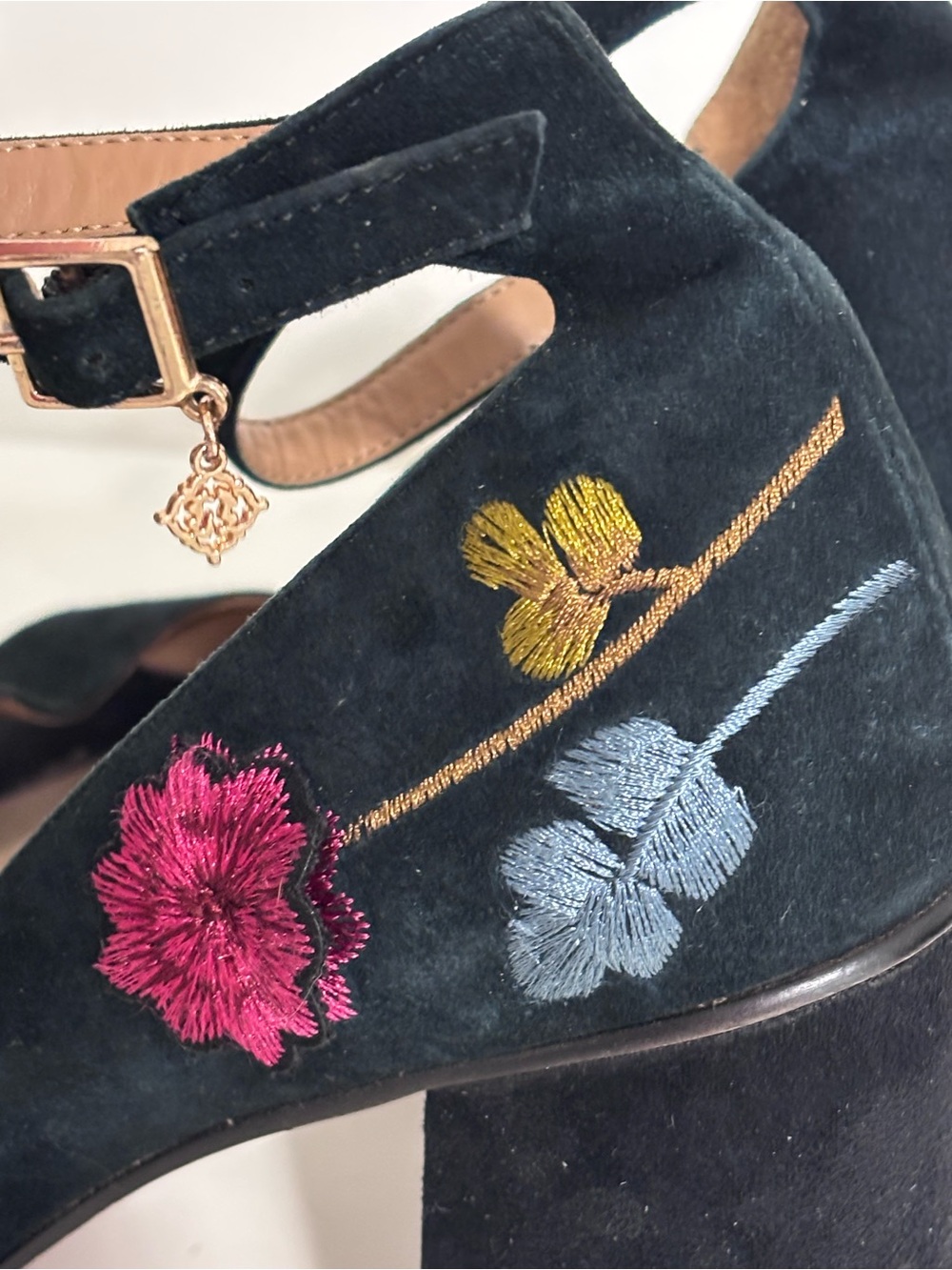 Nanette Lepore Martina Size 10 Black Floral Embroidery Mary Jane Block 4” Heels - Picture 9 of 11